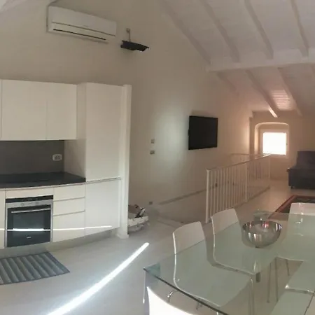 Hébergement de vacances Budello Di Alassio, Ampio Con Box