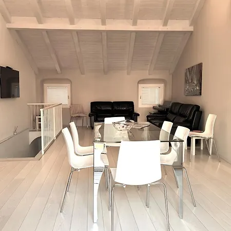 Budello Di Alassio, Ampio Con Box Vicino Al Mare Holiday home