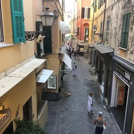 Nyaraló Budello Di Alassio, Ampio Con Box Vicino Al Mare *