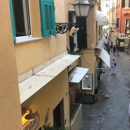 Budello Di Alassio, Ampio Con Box Casa de Férias Alassio