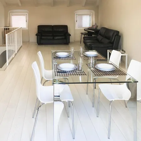 Holiday home Budello Di Alassio, Ampio Con Box Vicino Al Mare Alassio