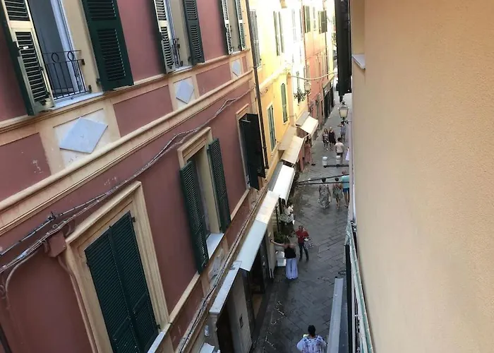 Budello Di Alassio, Ampio Con Box Alassio